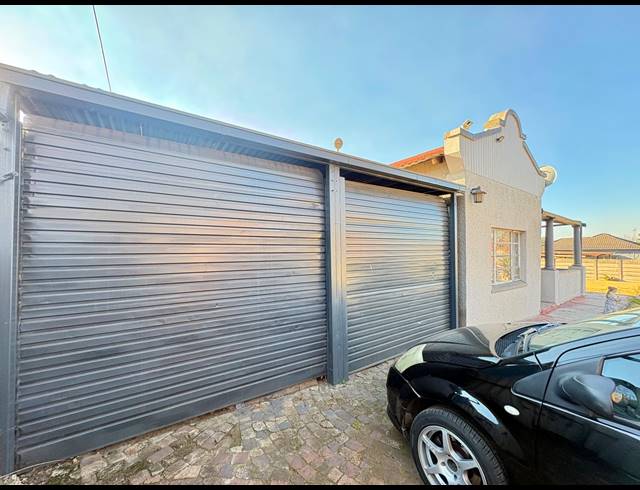 2 BEDROOM HOUSE FOR SALE IN BRAKPAN CENTRAL